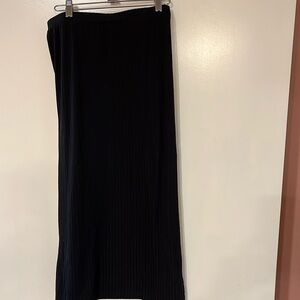 LuLaRoe “Violet” Black Ribbed/Very Soft/ Black Pull On Skirt